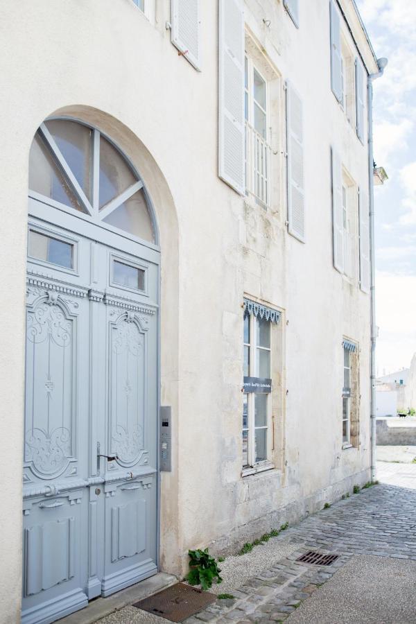 XVIII Century Gem With Magnificent Views Of The Harbour With A Private Garage Apartment Saint-Martin-de-Re Exterior photo